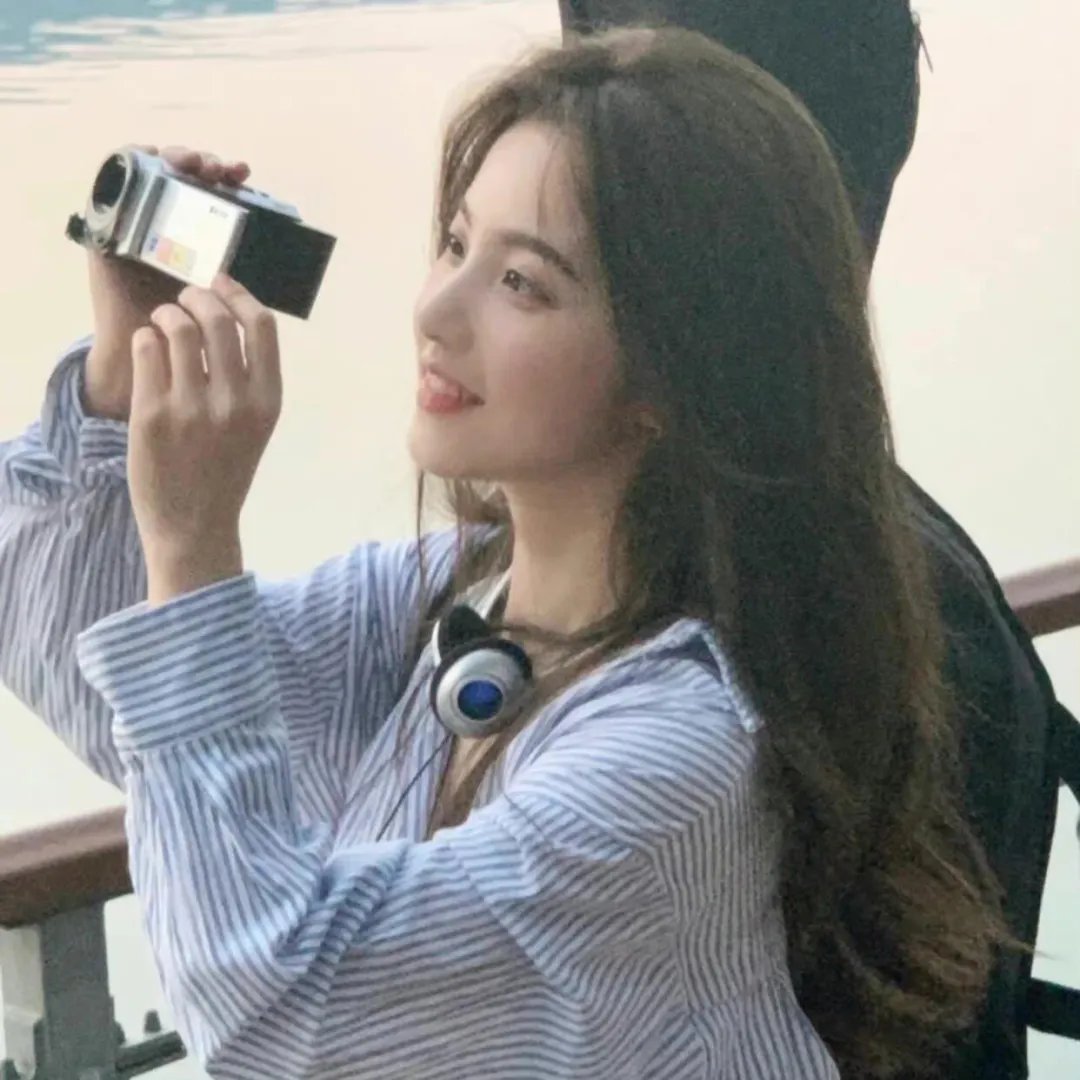 50英尺高的女人
