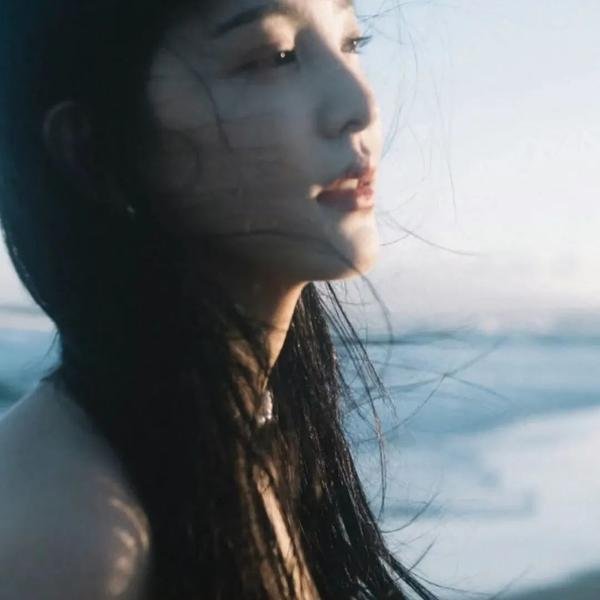 渺小而坚韧